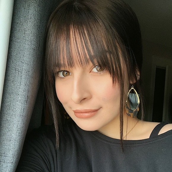 Meet your Posher, Mikenna - Picture 1 of 1